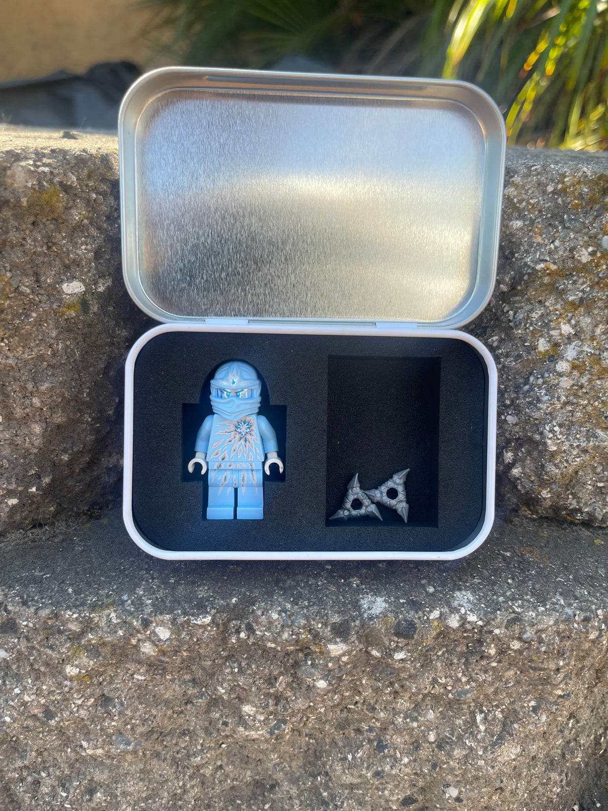 Ice White Dragon Mini Fig Tin!