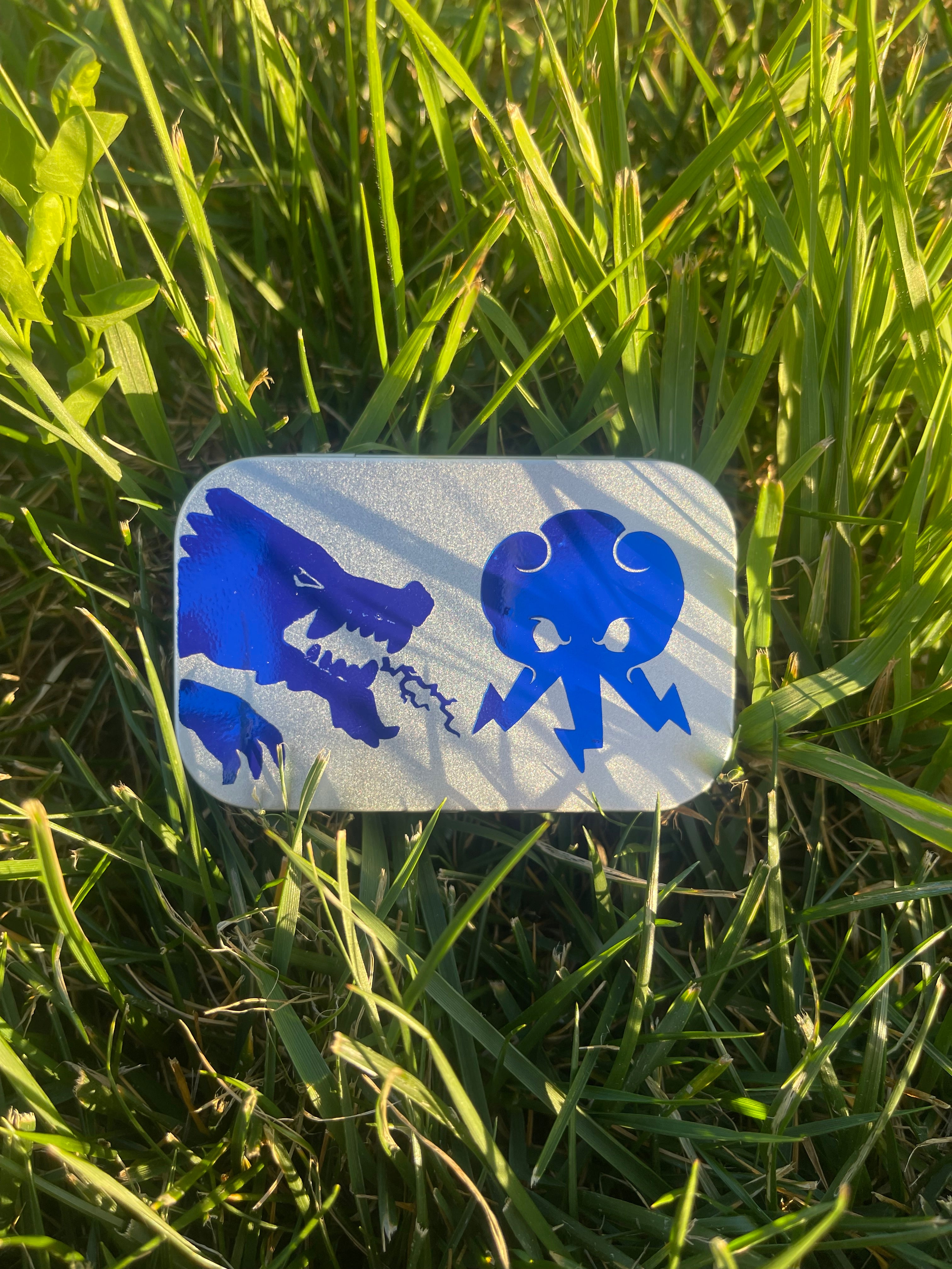 Electric Blue Dragon Mini Fig Tin!