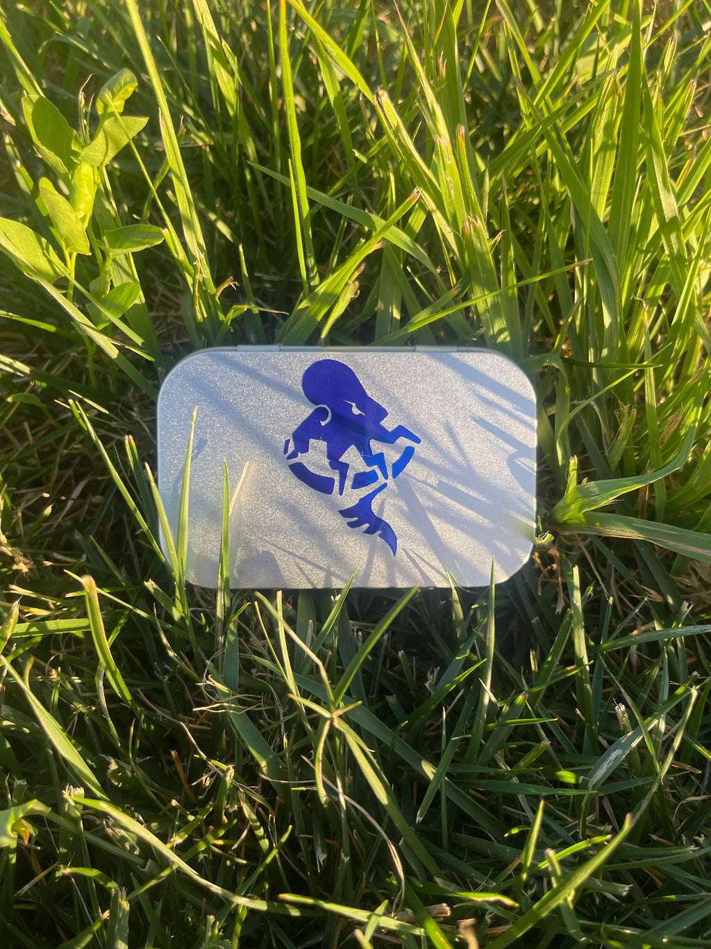 Electric Blue Dragon Mini Fig Tin!