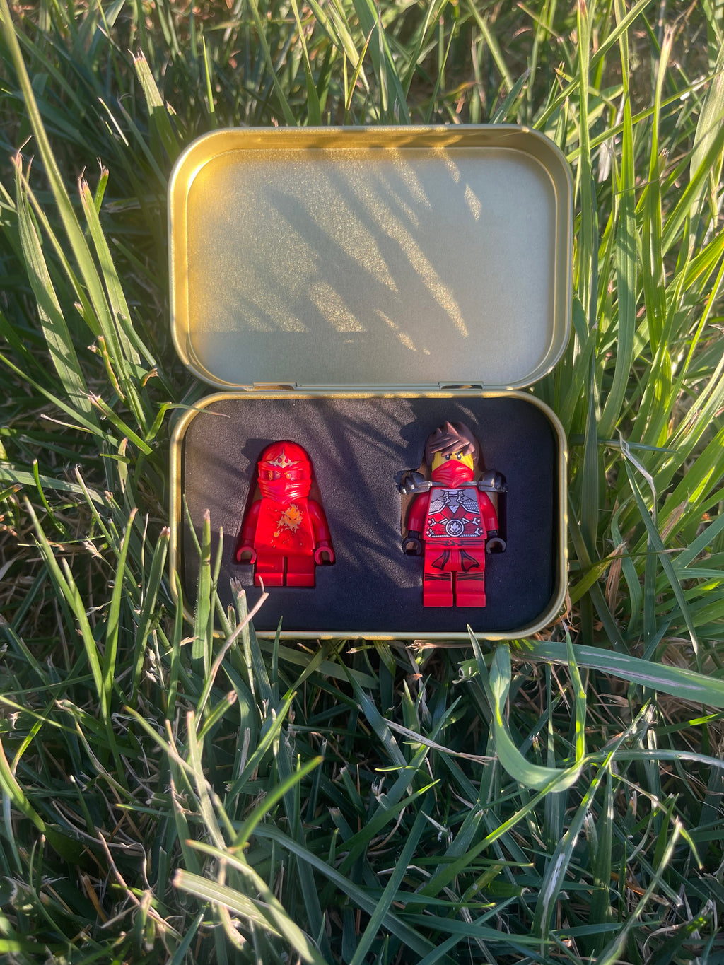 Fire Red Dragon Mini Fig Tin!